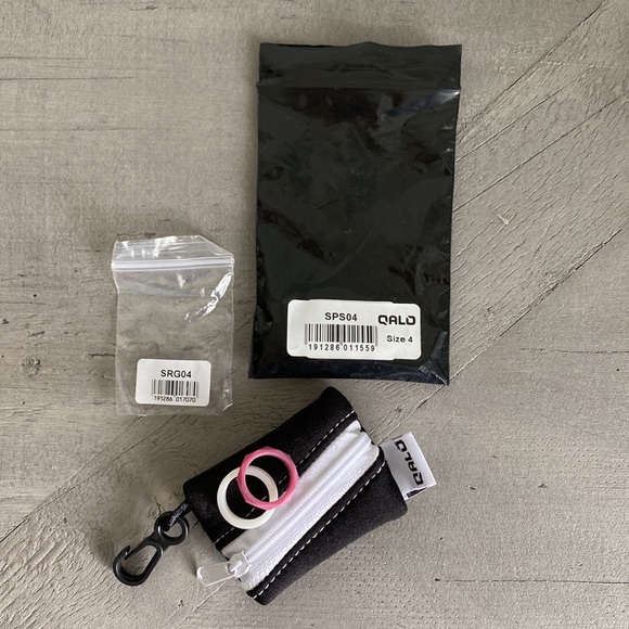 NWT QALO women’s silicone rings, size 4 - Picture 5 of 5